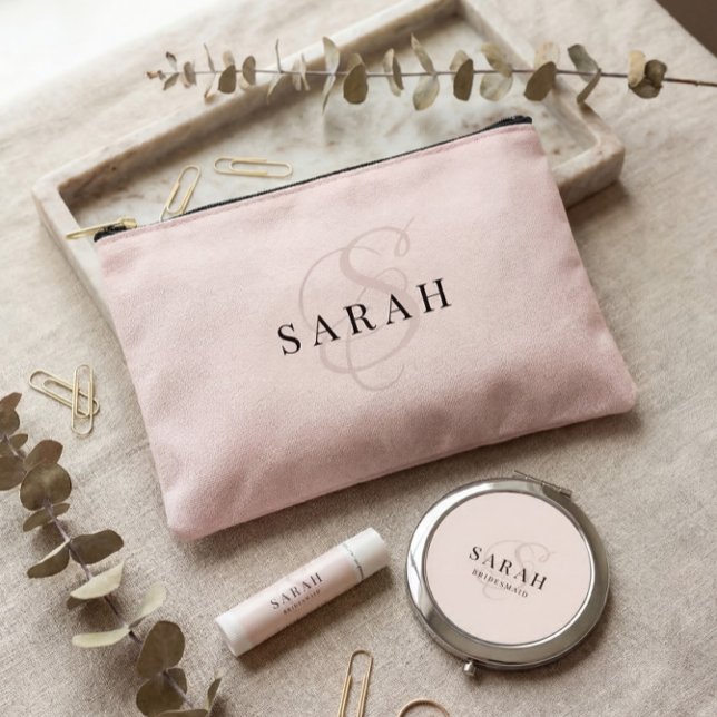 Bolsito Accesorio Pequeño Rose Cute Monogram Custom Bridesmaid Proposal Gift (Subido por el creador)