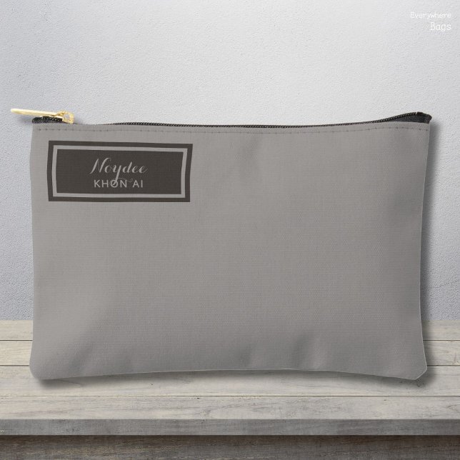 Bolsito Accesorio Pequeño Serio Clásico Minimal Simple Gris (Subido por el creador)