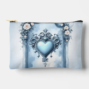 Bolsito Accesorio Pequeño Un arco azul claro ornamentado con acentos florale