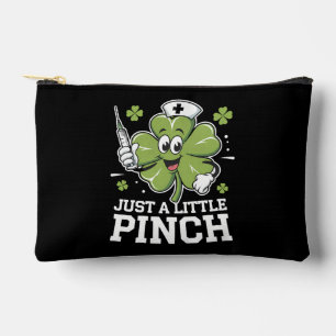 Bolsito Accesorio Pequeño Un pequeño enfermero en el día de San Patricio