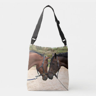 Bolso Cruzado Dos caballos tocándose las narices
