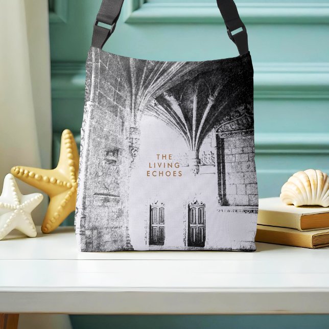 Bolso Cruzado Esbozo de arquitectura gótica en blanco y negro (Subido por el creador)