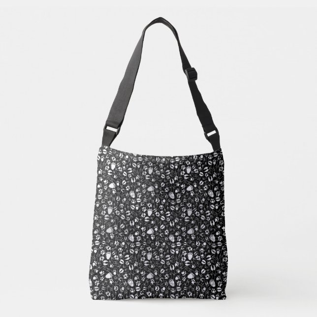 Bolso Cruzado Foot prints 01.b. Black BG (Anverso)