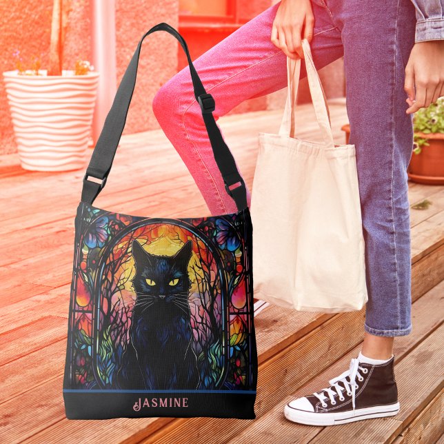 Bolso Cruzado Gato negro de vidrio manchado rojo espeluznante (Black Cat Lover Stained Glass Red Spooky Crossbody Bag (Front))