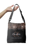 Bolso Cruzado Guión monograma de oro de rosa negro<br><div class="desc">Un fondo negro de moda decorado con brillantes dorados subió. Personalice y agregue su nombre,  iniciales de monograma y nombre completo. Texto de color blanco y dorado rosa. El primer nombre está escrito con un guión moderno de estilo con letras a mano.</div>