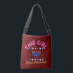 Bolso Cruzado hanukkah, hanukkah feliz, menorah, chanukah,<br><div class="desc">hanukkah, hanukkah feliz, hanukkah velas, hanukkah canciones, hanukkah menorah, hanukkah menorah, hanukkkah menorahs, hanukkah regalos, hanukkah regalo, hanukkah pajamas, hanukkkah light, hanukkah coins, hanukkah sweah agua, chanuka, hannuka, channuka, chanukka, hanukkas, chanukah, menorah, festival de las luces, dreidel, decoración de hanukkah, decoración de hanukkah, suéter feo de hanukkah, suéteres de hanukkah,...</div>