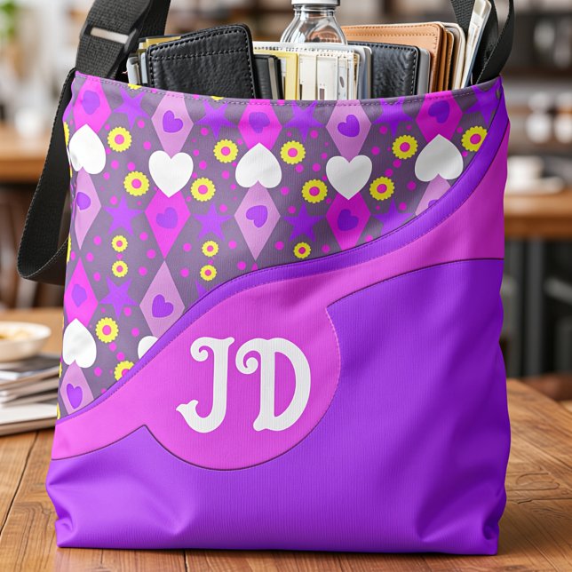 Bolso Cruzado Hearts And Daisies Pink And Purple (Girly pink and purple with white hearts and large initials makes this a fun bag for school or play)