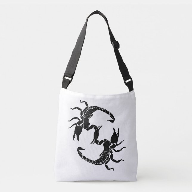 Bolso Cruzado Letra negra y blanca S - Dos Scorpions (Anverso)