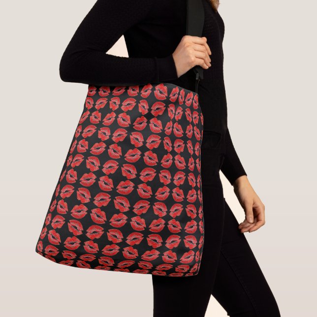 Bolso Cruzado Los labios rojos besan (Detalle)