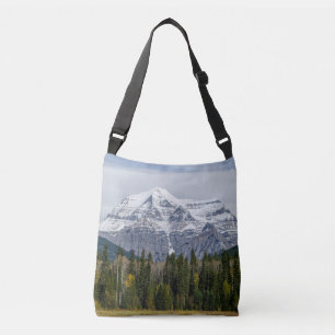 Bolso Cruzado Majestuoso Monte Robson sobre bosque y pradera