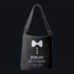 Bolso Cruzado Mejor hombre blanco punta de Boda de Tuxedo<br><div class="desc">Estos bolsos de diversión están diseñados como favores, regalos o bolsos para el mejor hombre de su boda. Presentan una imagen de una corbata blanca con tres botones y texto que lee a Best Man con un espacio para introducir su nombre así como los nombres de la pareja boda y...</div>