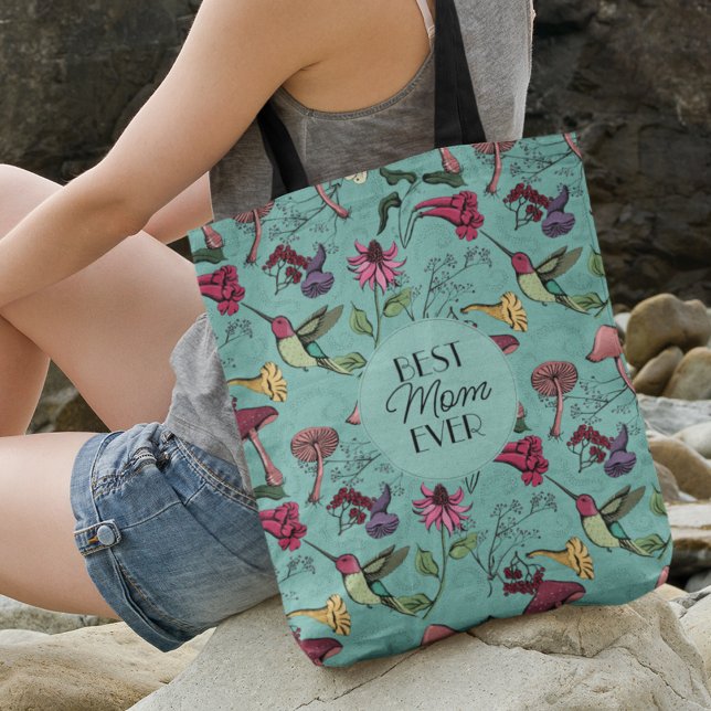 Bolso Cruzado Mejor Mamá Del Hummingbird Floral Verde azulado (FRONT: Best Mom Ever Hand-Drawn Hummingbird, Flowers & Mushrooms
BACK: Photo & 2 Personalized Texts.)