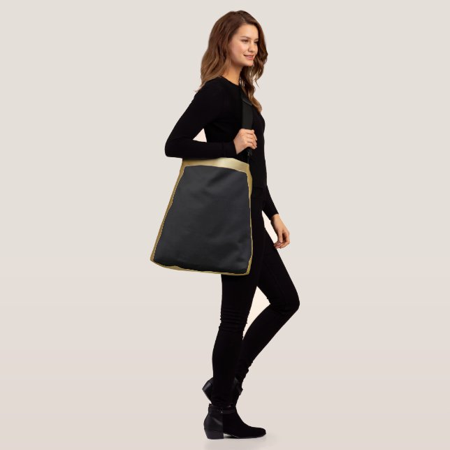 Bolso Cruzado Negro con borde dorado, elegante y simple (Puesto)