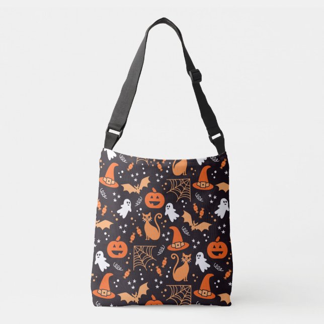 Bolso Cruzado Personajes de halloween ilustrados en bg negro (Anverso)