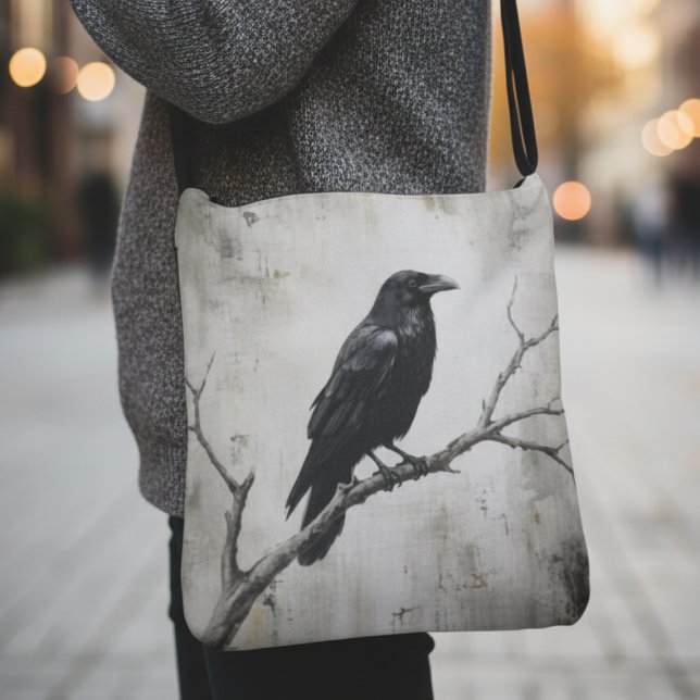 Bolso Cruzado Raven on Branch Crossbody Bag - Gothic Art (Gothic raven cross body bag
)