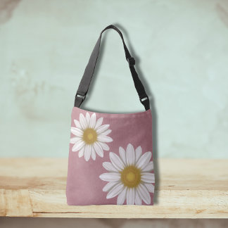 Bolso Cruzado Springtime Rosy Pink Daisy con la mano