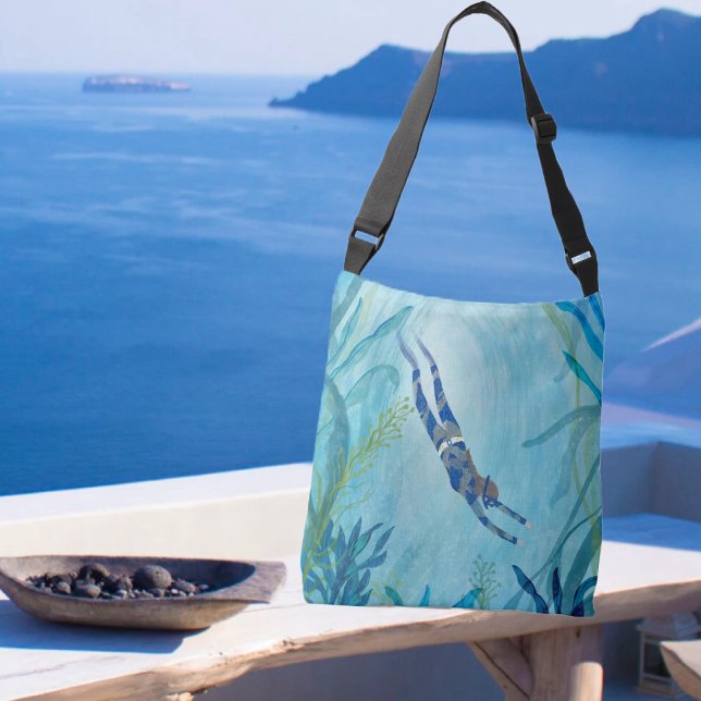Bolso Cruzado Sueños de Aqua. Submarinismo, buceo con tubo, bajo (Aqua Dreams. Diving, Snorkeling, Under the Sea Crossbody Tote Bag #Diving #snorkeling #scuba)