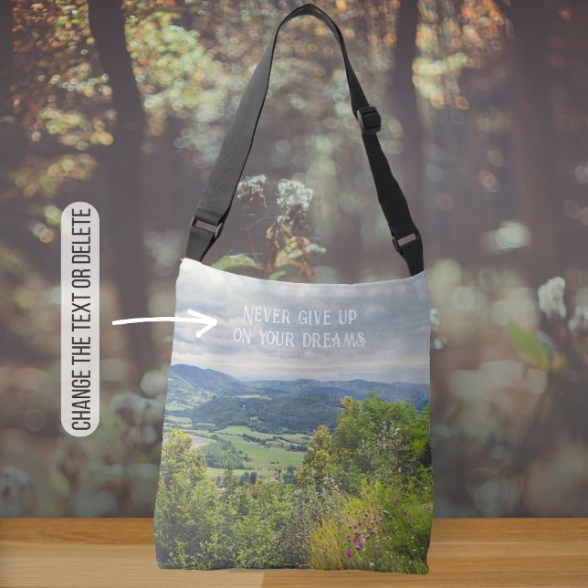 Bolso Cruzado Vista pacífica de las montañas (Subido por el creador)