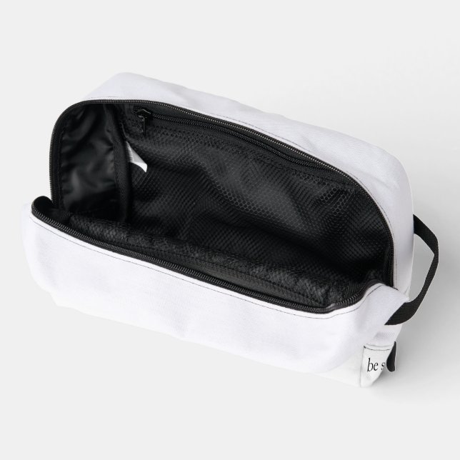 Bolso de aseo con logotipo (Abierto)
