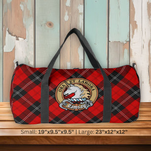 Bolso De Deporte Grande Escudo de armas del Clan Ramsay sobre Tartán Rojo