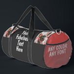 Bolso De Deporte Grande Fútbol grande de texto y foto personalizado<br><div class="desc">Foto personalizada y texto lindo genial divertido bolso de foorball grande Duffle Bag. Crea tu propia con esta plantilla negra y roja o personalizar la bolsa en cualquier color,  cualquier tipo de letra. Añade cualquier elemento de diseño gráfico,  logotipo o foto. Sin mínimo</div>