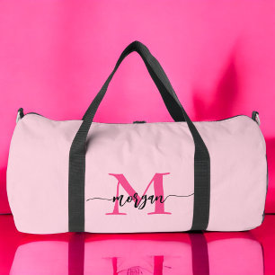 Bolso De Deporte Grande Nombre de monograma rosa caliente Chica Script Dep