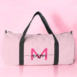 Bolso De Deporte Grande Nombre de monograma rosa caliente Chica Script Dep<br><div class="desc">Eleva tu juego con nuestra Bolsa Deportiva de Chica de Monograma Caliente Rosado! Con un vibrante diseño rosado caliente, esta bolsa de papel se personaliza con tu nombre en un elegante tipo de letra para un toque personalizado. Ideal para deportes, sesiones de gimnasia o viajes, ofrece un amplio espacio y...</div>