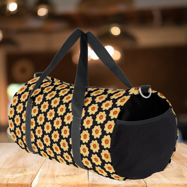 Bolso De Deporte Grande Patrón floral de Dahlia amarillo en negro (Subido por el creador)