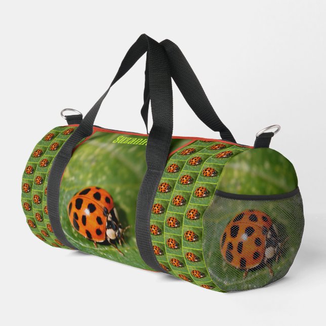 Bolso De Deporte Pequeño Ladybug En Leaf Personalizado (Esquina derecha)