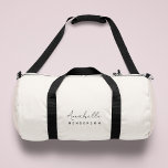 Bolso De Deporte Pequeño Monograma Neutral | Moderno estilo Minimalista<br><div class="desc">Un diseño de monograma personalizado sencillo y elegante con una tipografía de escritura manuscrita minimalista moderna, emparejada con una tipografía de bloques en negro sobre un fondo de crema de marfil natural. El nombre del monograma se puede personalizar fácilmente para hacer un diseño tan único como usted! El regalo o...</div>