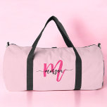 Bolso De Deporte Pequeño Nombre de monograma rosa caliente Chica Script Dep<br><div class="desc">Eleva tu juego con nuestra Bolsa Deportiva de Chica de Monograma Caliente Rosado! Con un vibrante diseño rosado caliente, esta bolsa de papel se personaliza con tu nombre en un elegante tipo de letra para un toque personalizado. Ideal para deportes, sesiones de gimnasia o viajes, ofrece un amplio espacio y...</div>