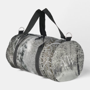 Bolso De Deporte Pequeño Viaje invernal a través del bosque