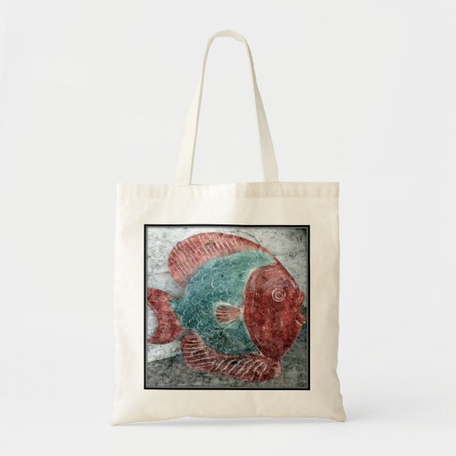 Bolso de piedra de los pescados (Frente)