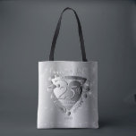 Bolso De Tela 25° Aniversario del Boda de Plata Emblema del Cora<br><div class="desc">¡Tan atento para conmemorar su 25º aniversario de Plata al estilo retro de los años 50 con su propio emblema del corazón 3D y nombres en una sombra de plomo! Por favor,  envíeme un mensaje con cualquier personalización que desee,  ¡estaré encantado de ayudar!</div>