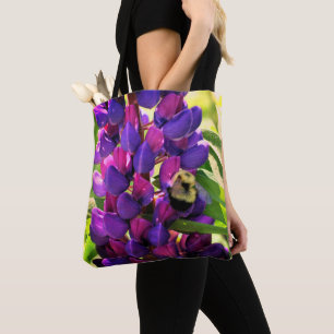 Bolso De Tela Abeja De Burbujas En Flor De Lupine Silvestre Se A