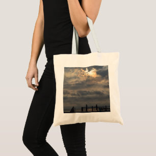 Bolso De Tela Amanecer nublado por Shirley Taylor Tote Bag