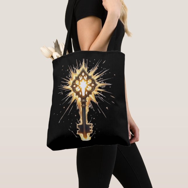 Bolso De Tela Ancient Fantasy Key with Magical Light – Radiant E (Detalle)