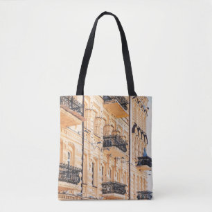 Bolso De Tela Antigua casa amarilla con balcones de hierro forja