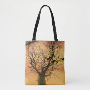 Bolso De Tela Árbol de otoño girado en tote al atardecer