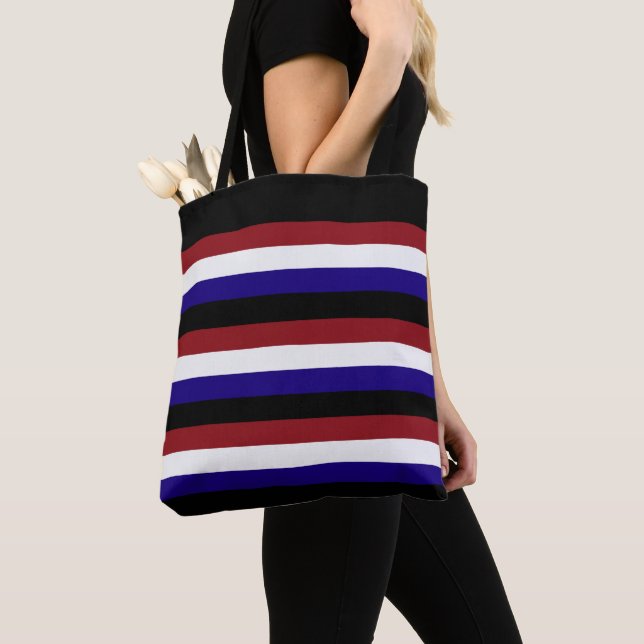 Bolso De Tela Azul blanco rojo negro rayado (Detalle)