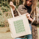 Bolso De Tela Bachelorette personalizada Sage Green Boho Retro<br><div class="desc">¿Estás buscando el regalo perfecto para la ducha de novia? No busque más y venga a nuestra bolsa de tote boho retro de color verde sabio. Este bolso es perfecto para cualquier futura novia, y puede ser personalizado con sus propios mensajes especiales. Nuestro bolso de tocador también es excelente para...</div>