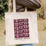 Bolso De Tela Bachillerato del retro de la diversión de Borgoña<br><div class="desc">¿Buscando la perfecta dama de honor personalizada para su próxima fiesta de soltera? No busque más y venga a este burgundy divertido retro boho personalizado bachelorette tote bag. Esta bolsa de té es perfecta para llevar todas tus necesidades en tu gran día. Además, es el regalo perfecto para tus damas...</div>