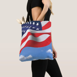 Bolso De Tela Bandera Estadounidense En El Cielo