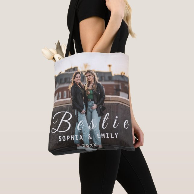 Bolso De Tela Bestie Photo Collage Tote Bag – Custom Names & Yea (Detalle)
