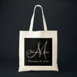Bolso De Tela Boda elegante gris negra del monograma<br><div class="desc">Las bolsas de asas elegantes de la boda del monograma. Diseñe por el © 2008 de Elke Clarke para MonogramGallery en Zazzle. Blanco y negro con el texto inicial gris cubrió con nombres de novia y del novio y la fecha del boda. Gran bolso de la huésped del boda del...</div>