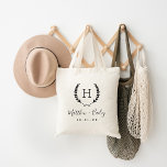 Bolso De Tela Boda  Laurel Escudo Monograma<br><div class="desc">Personalizado impreso en las bolsas de té hace que la boda sea divertida y funcional y que a sus invitados les encantará. Personalice la plantilla con los nombres de la novia y del novio o iniciales de monograma. Añada su fecha de boda, la ciudad, el estado o el nombre del...</div>