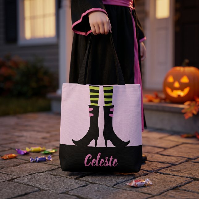 Bolso De Tela Botas de Bruja Malvada Monogramadas Truco o Trato (Subido por el creador)