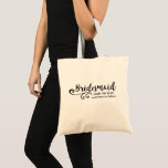 Bolso De Tela Bridesmaids Tote Bag | Guión moderno de Swirl Moda<br><div class="desc">¡A tus damas de honor les encantará esta bolsa de té personalizada! Una divertida letra de guión moderna y el adorno de swirl adornan la parte delantera de la bolsa y debajo hay espacio para dos líneas de texto personalizado - añadir el nombre de la dama de honor, fecha boda,...</div>