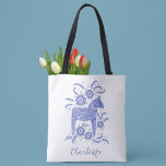 Bolso De Tela Caballo de dala sueco personalizado<br><div class="desc">Un bonito tradicional sueco Dala Horse en azul y blanco con tipografía de escritura. Cambie el nombre a personalizar. Arte original de Nic Squirrell.</div>