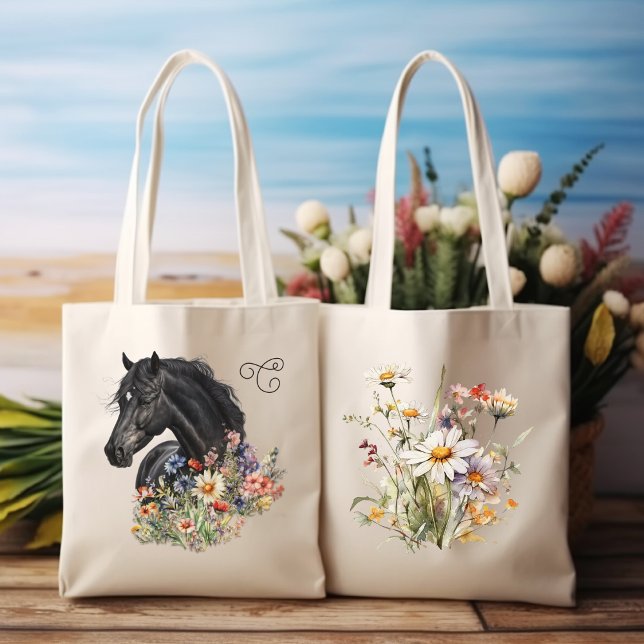 Bolso De Tela Caballo negro con flores silvestres monogramado (Subido por el creador)